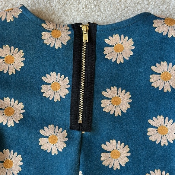 Kidpik Daisy Suedette Dress Allover Daisy Printed Knit Dress Relaxed Fit  7/8 - Picture 7 of 9